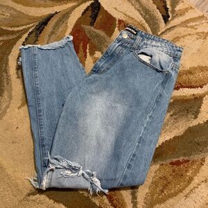 Dollskill momokrom boyfriend jeans size 6